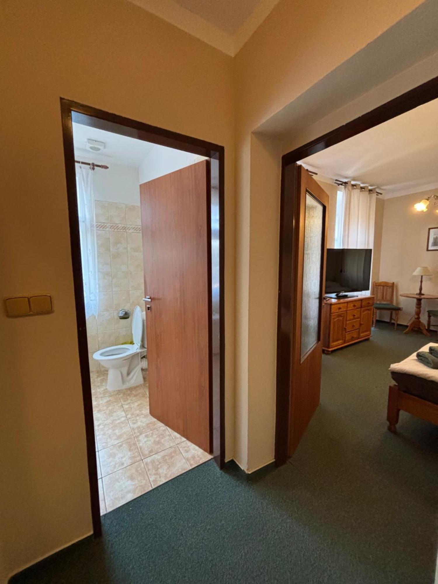 Villa Berolina มาเรียอานซเกลาซนี ภายนอก รูปภาพ
